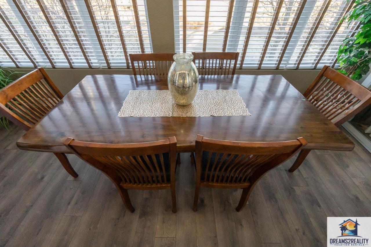 2Br Walk-In Condo - Near The 76 Strip - Pool - Free Tickets Included - Clc-6 Μπράνσον Εξωτερικό φωτογραφία